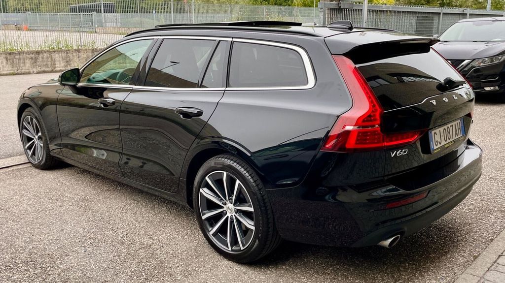 Volvo V60 2022