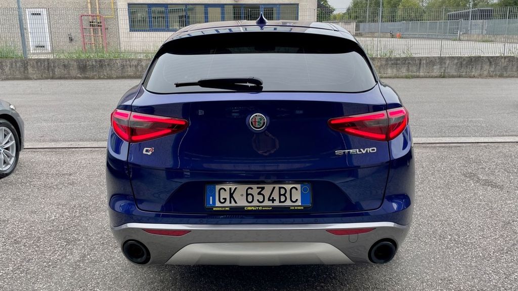 Alfa Romeo Stelvio 2022