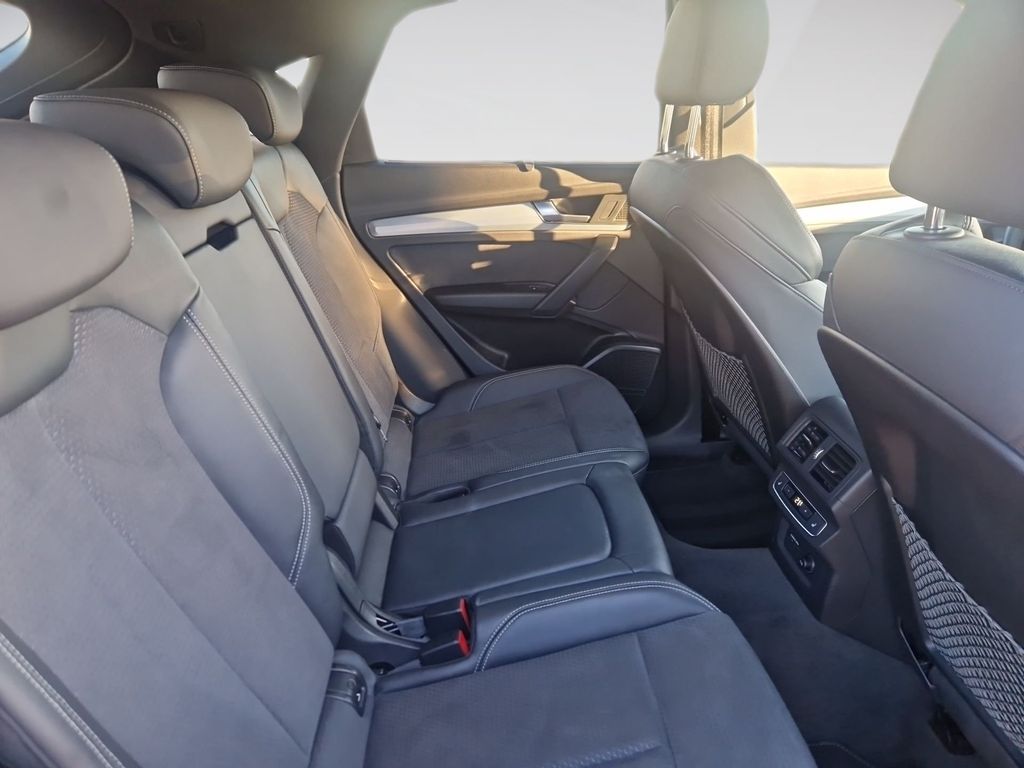 Audi SQ5 2022