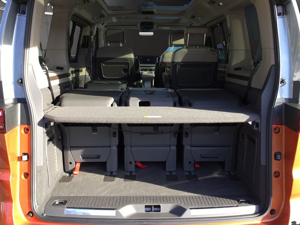 Volkswagen T7 Multivan 2023