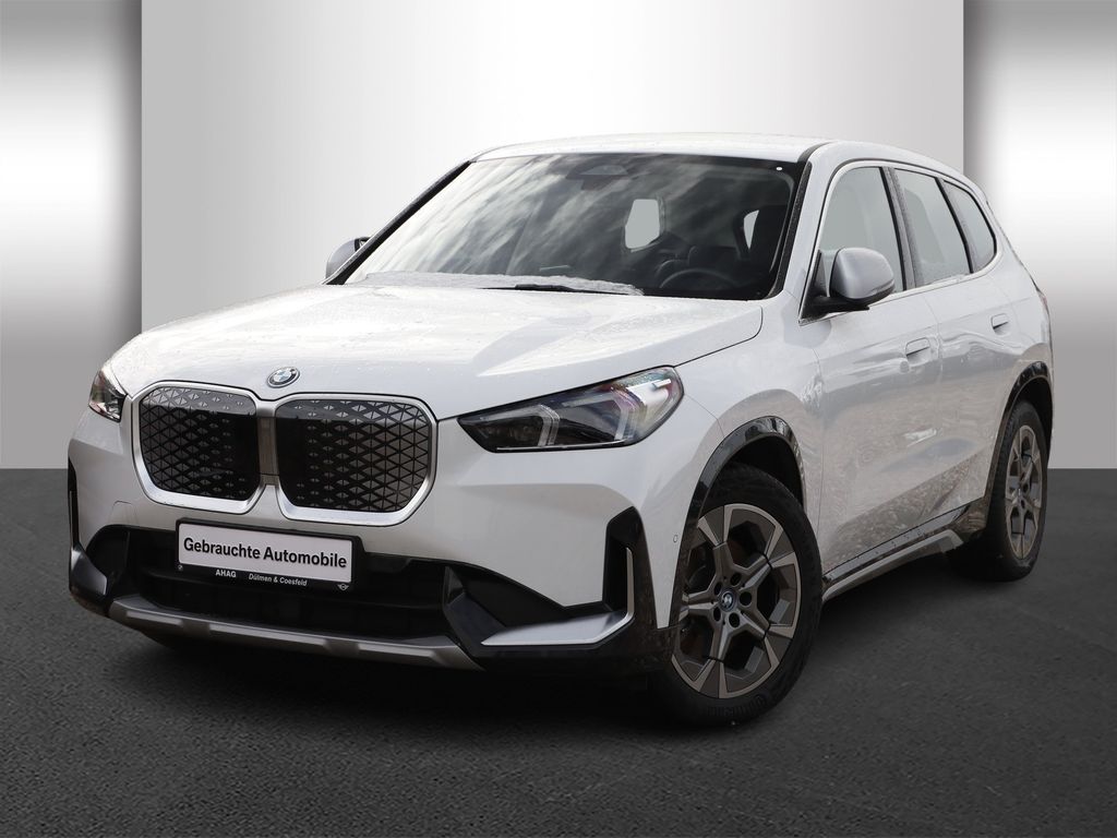 BMW iX1 2023