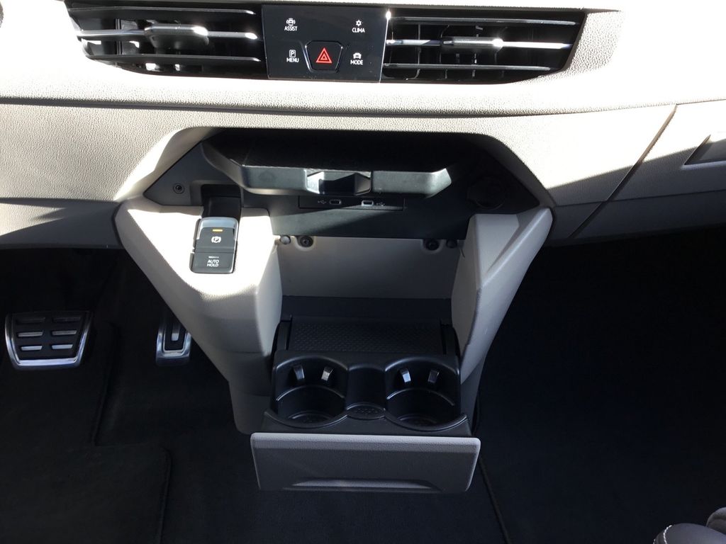 Volkswagen T7 Multivan 2023