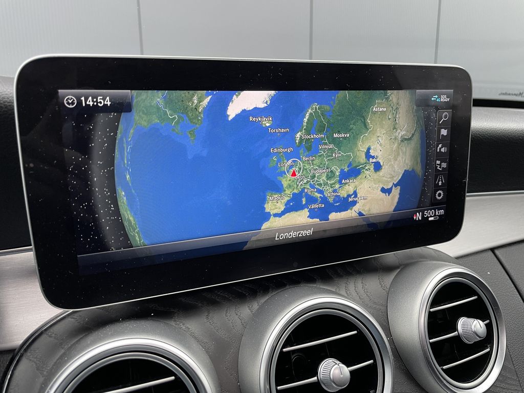 Mercedes-Benz C 300 2021