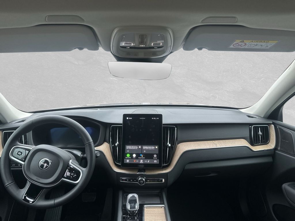 Volvo XC60 2025
