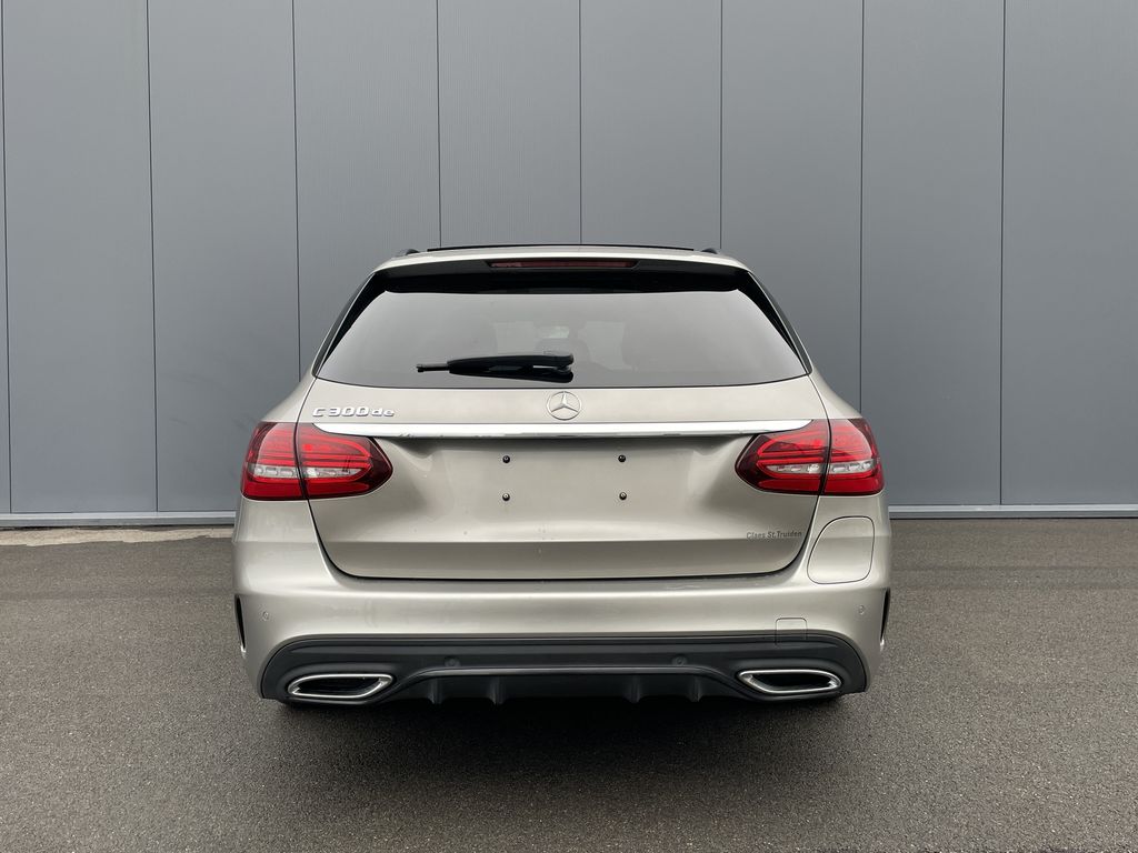 Mercedes-Benz C 300 2021