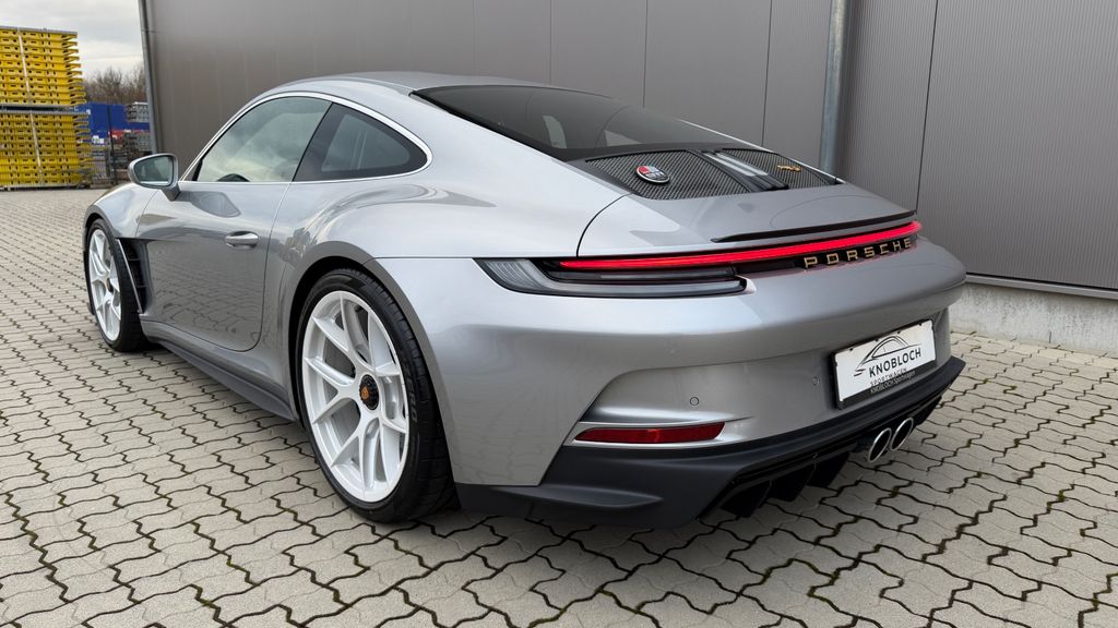 Porsche 992 2025