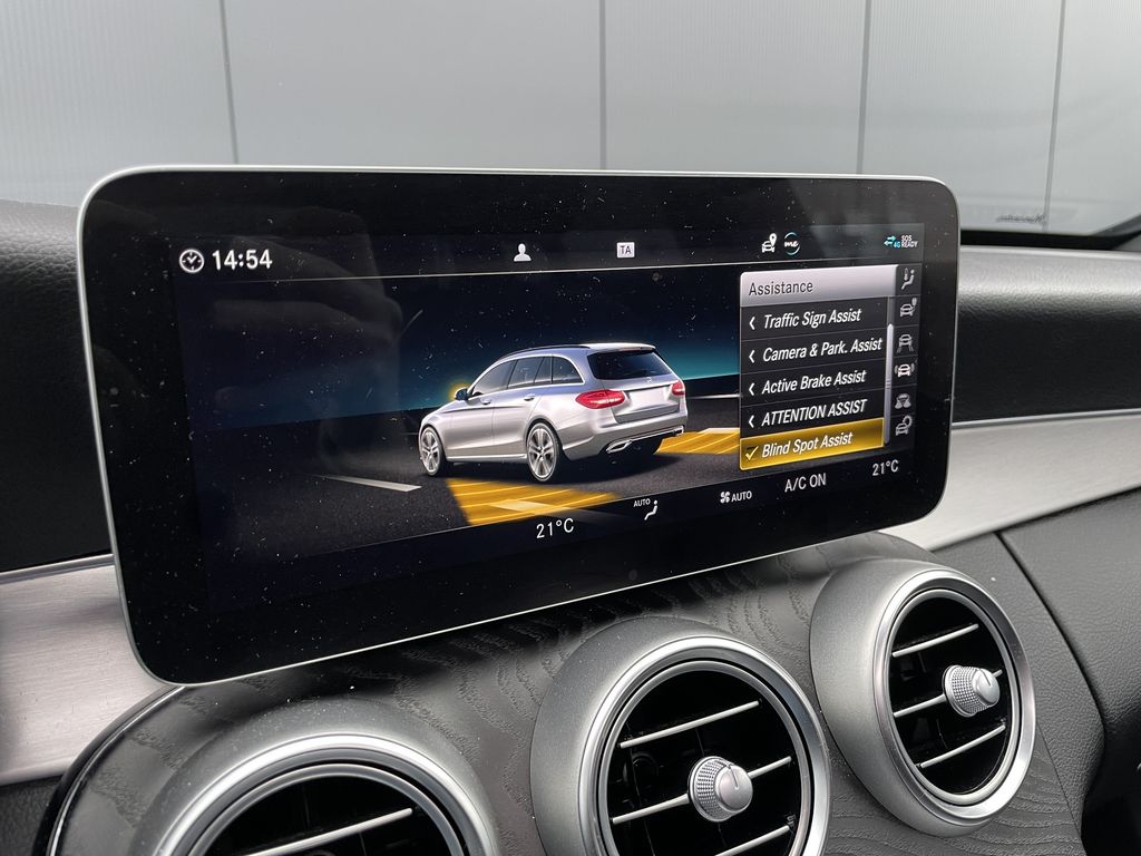 Mercedes-Benz C 300 2021