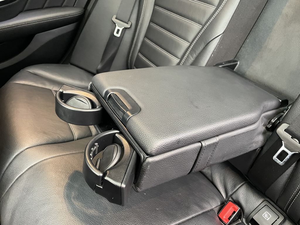 Mercedes-Benz C 300 2021