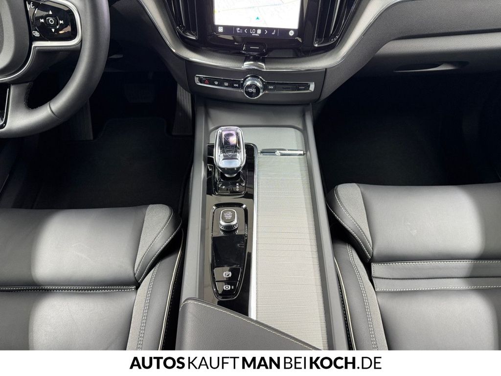 Volvo XC60 2025