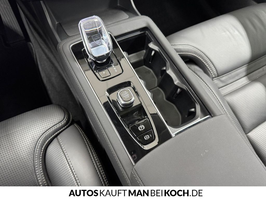 Volvo XC90 2025