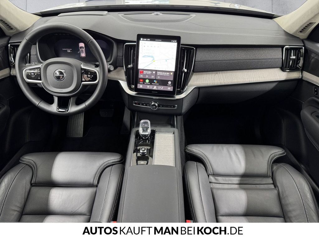 Volvo XC90 2025