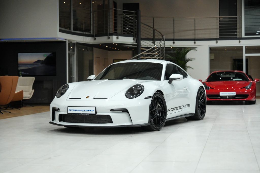 Porsche 992 2025