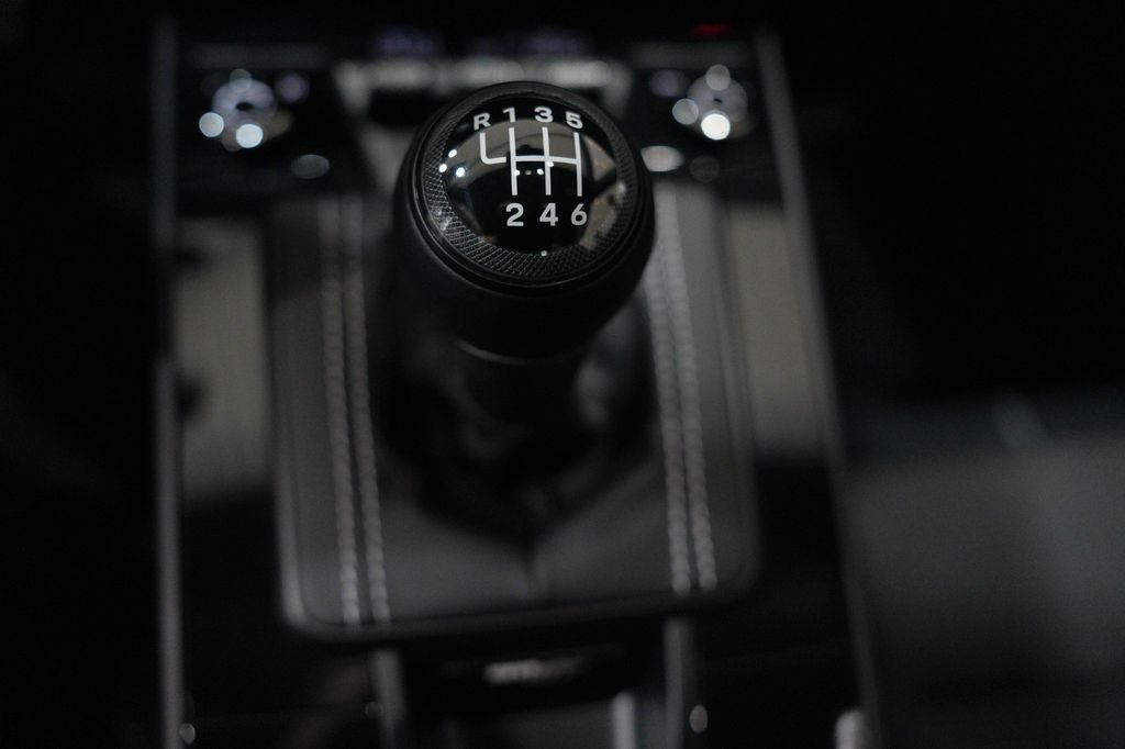 Porsche 992 2025