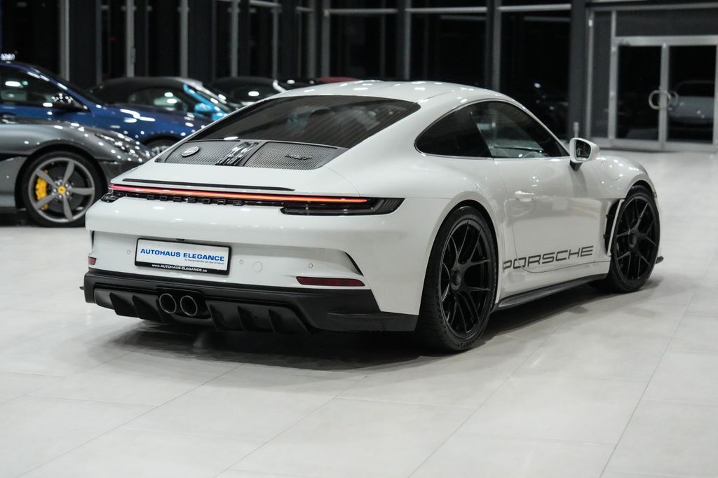 Porsche 992 2025