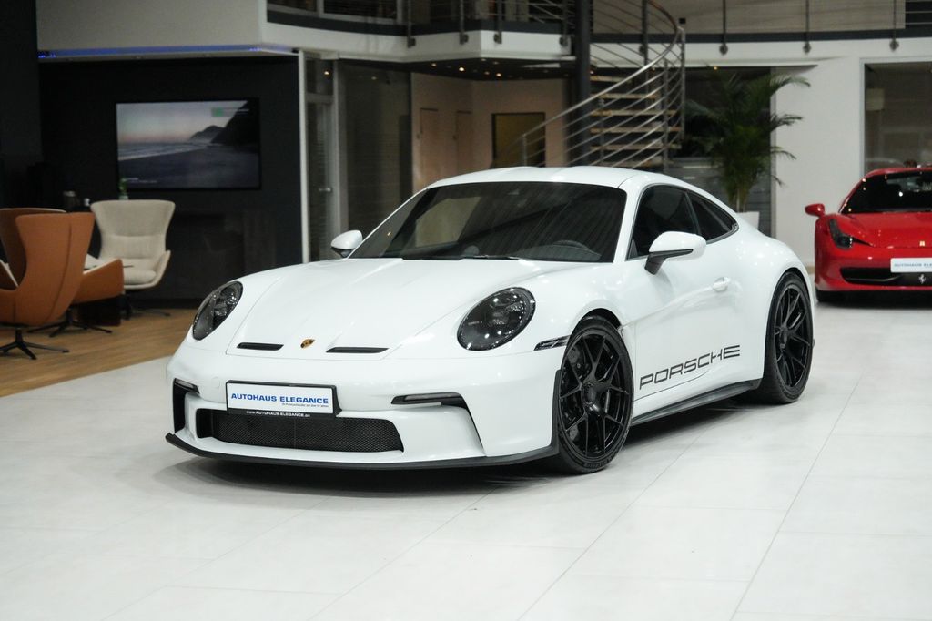 Porsche 992 2025