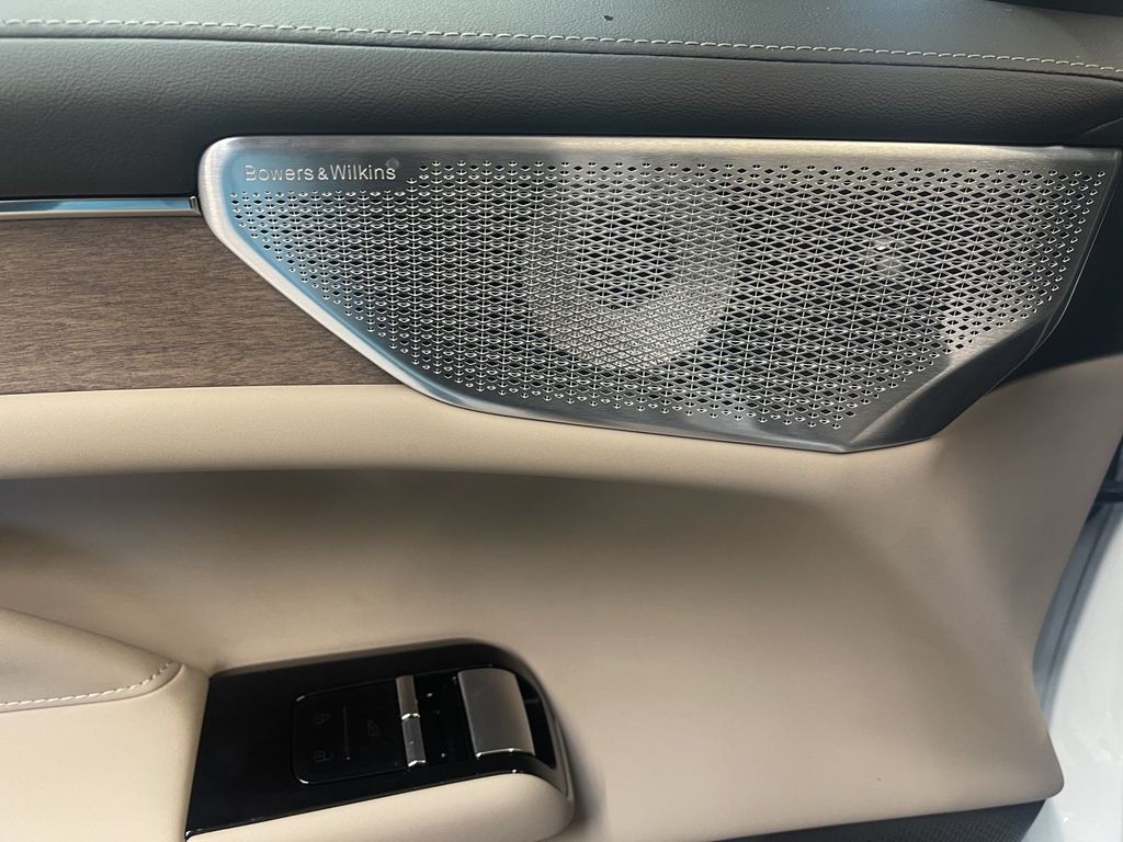 Volvo ES90