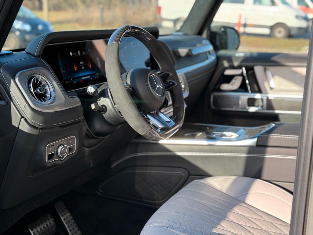 Mercedes-Benz G 63 AMG 2025