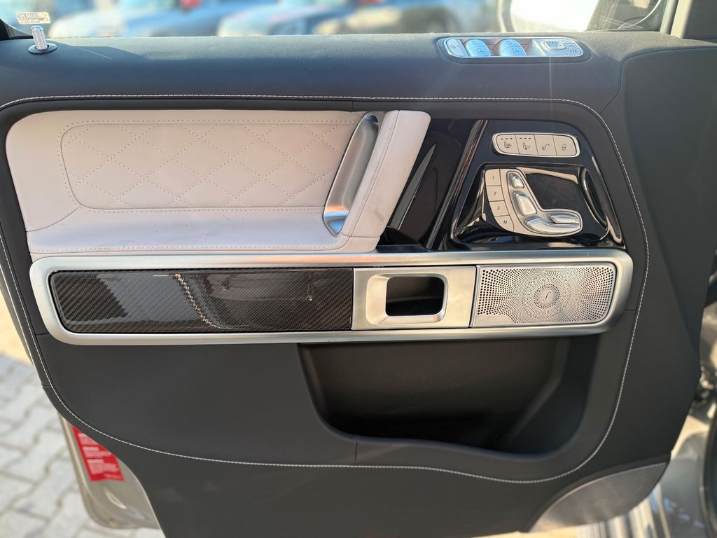 Mercedes-Benz G 63 AMG 2025