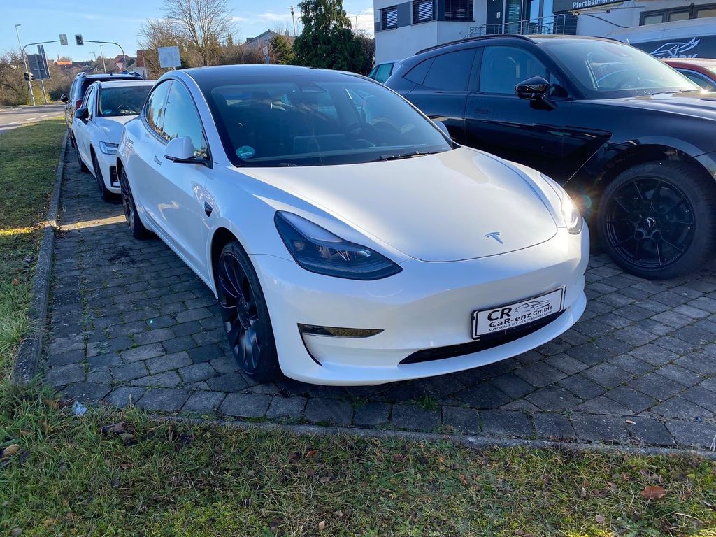 Tesla Model 3 2022