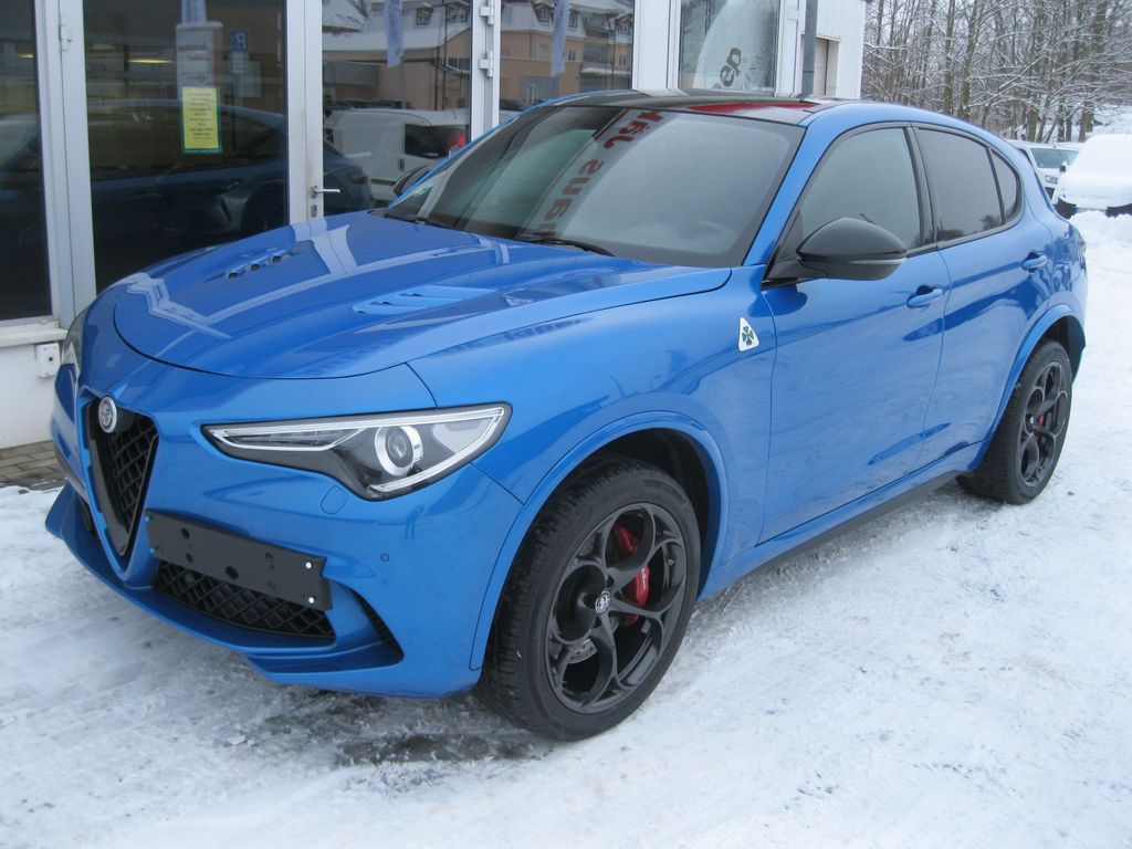 Alfa Romeo Stelvio 2023