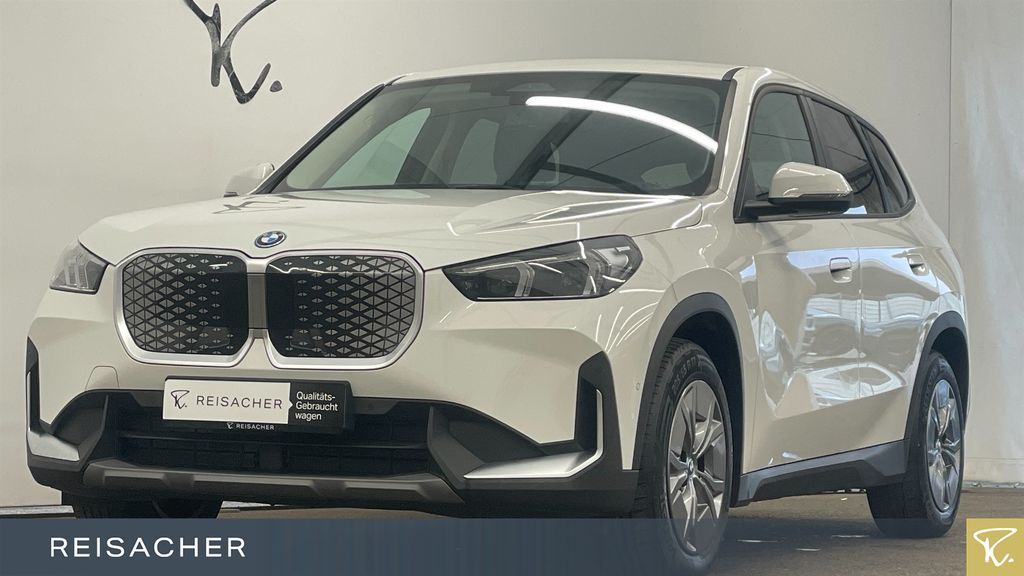 BMW iX1 2023
