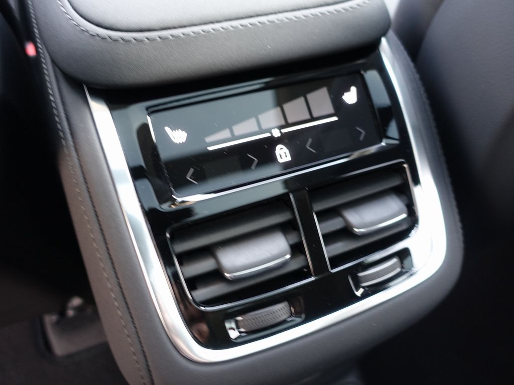 Volvo XC90 2025