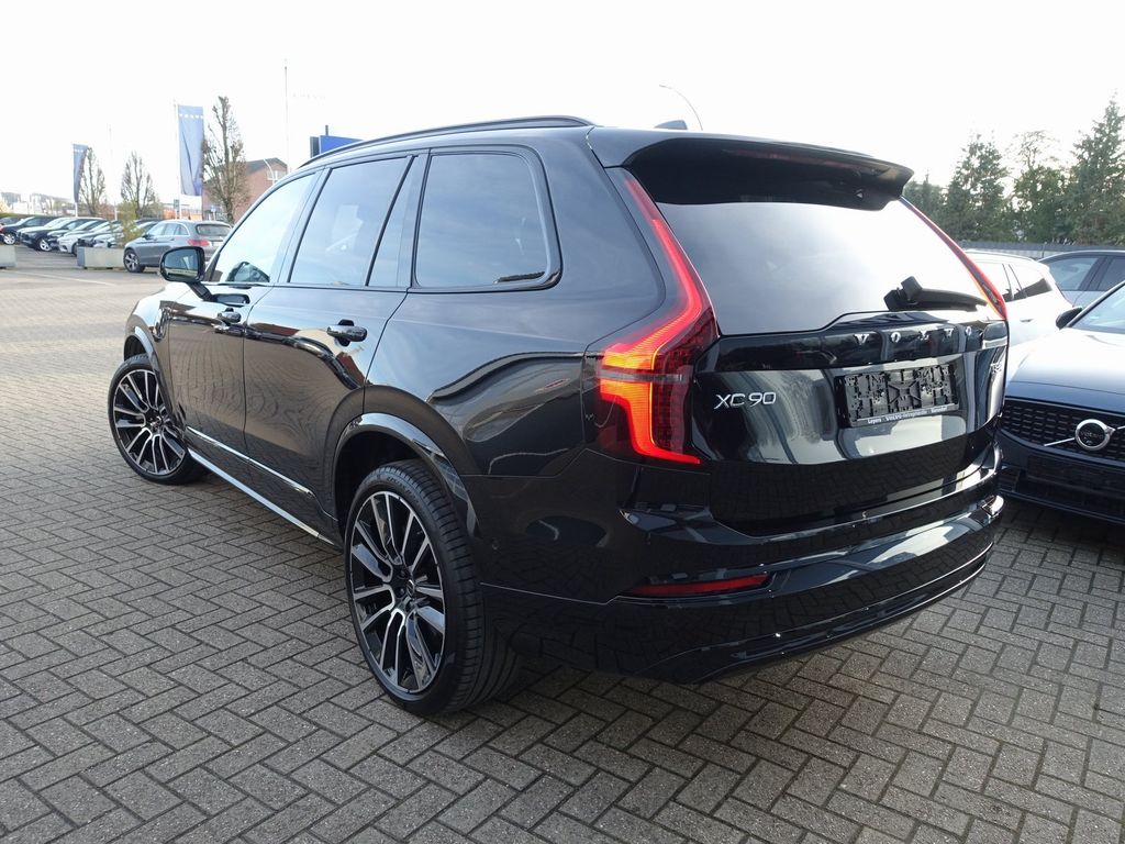 Volvo XC90 2025
