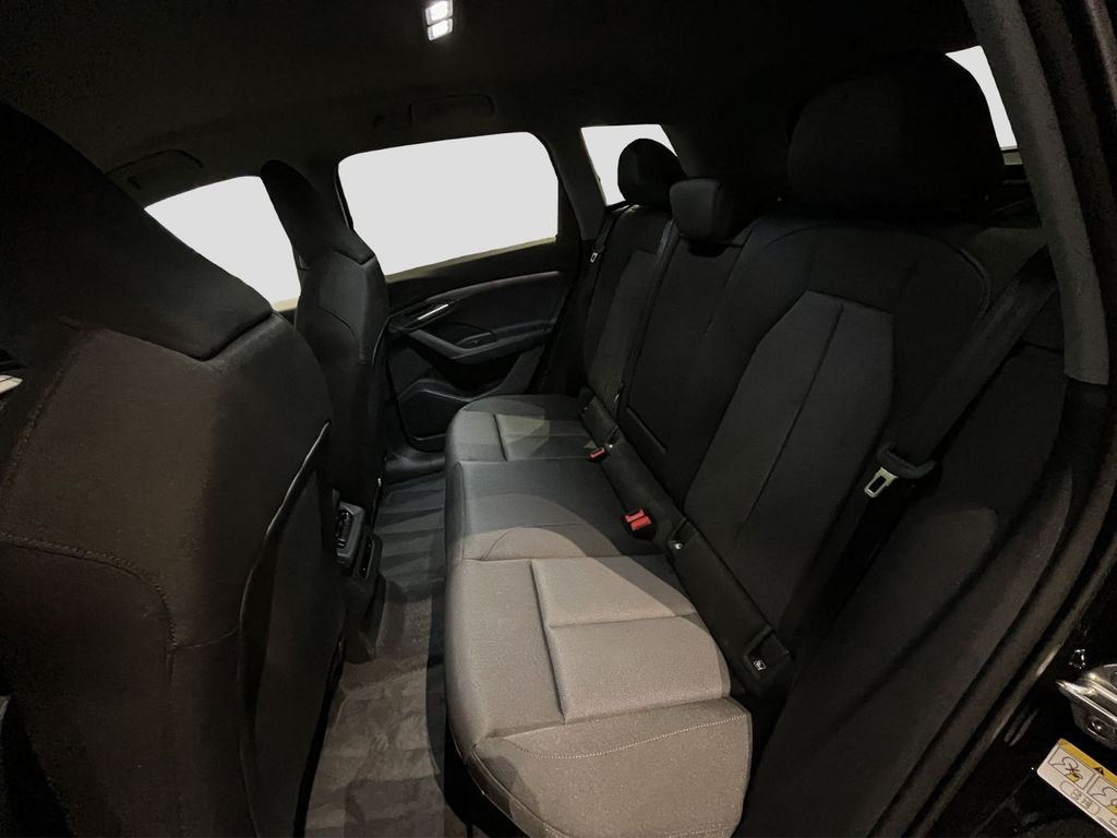 Audi Q6 e-tron 2025
