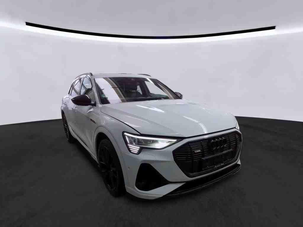 Audi e-tron 2022
