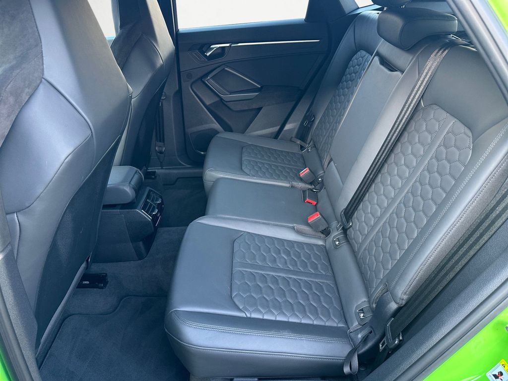 Audi RSQ3 2022