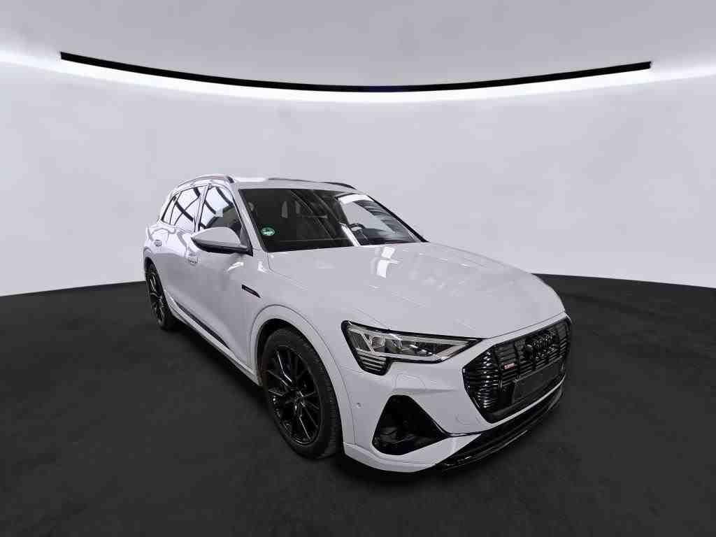 Audi e-tron 2022