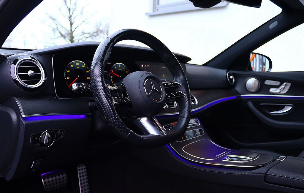 Mercedes-Benz E 300 2022