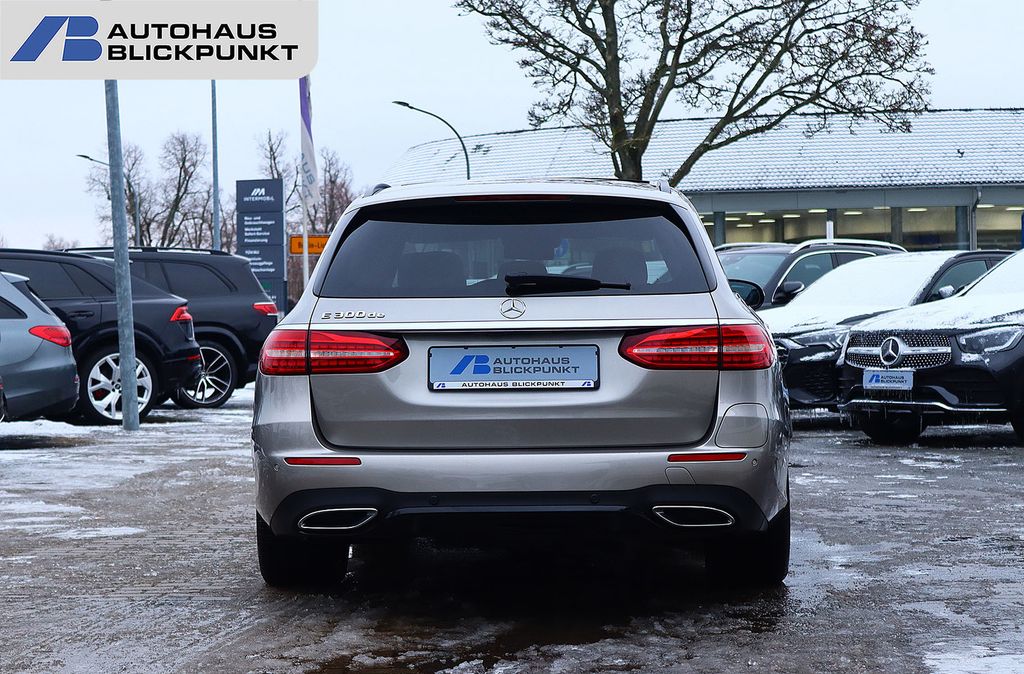 Mercedes-Benz E 300 2022