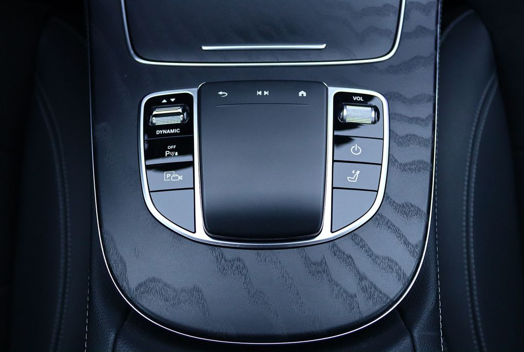 Mercedes-Benz E 300 2022