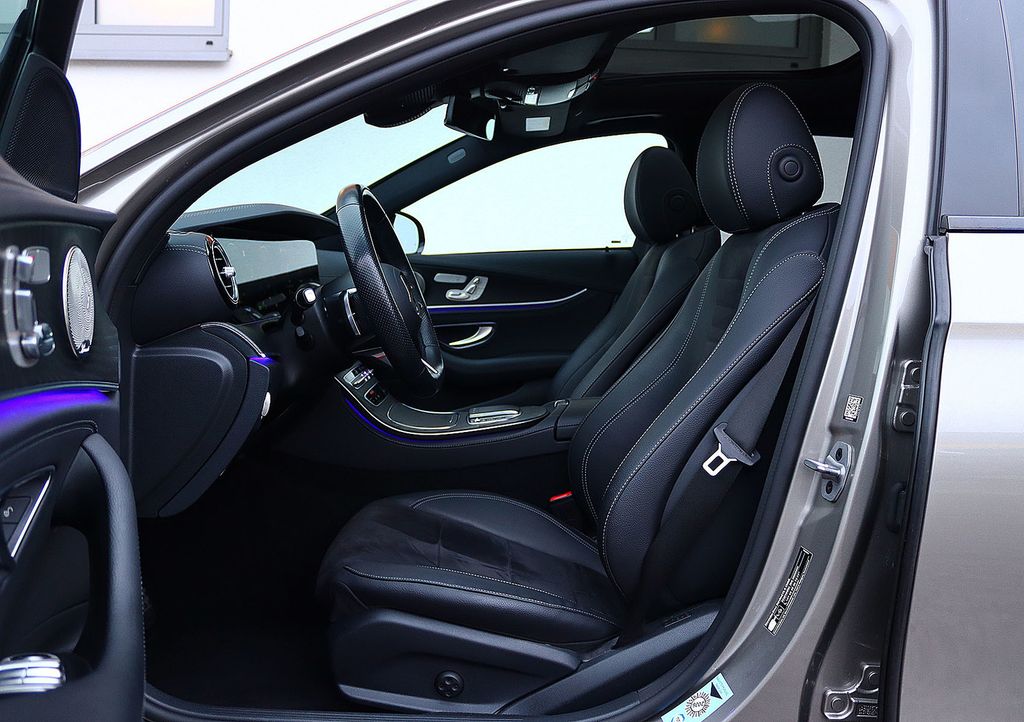 Mercedes-Benz E 300 2022