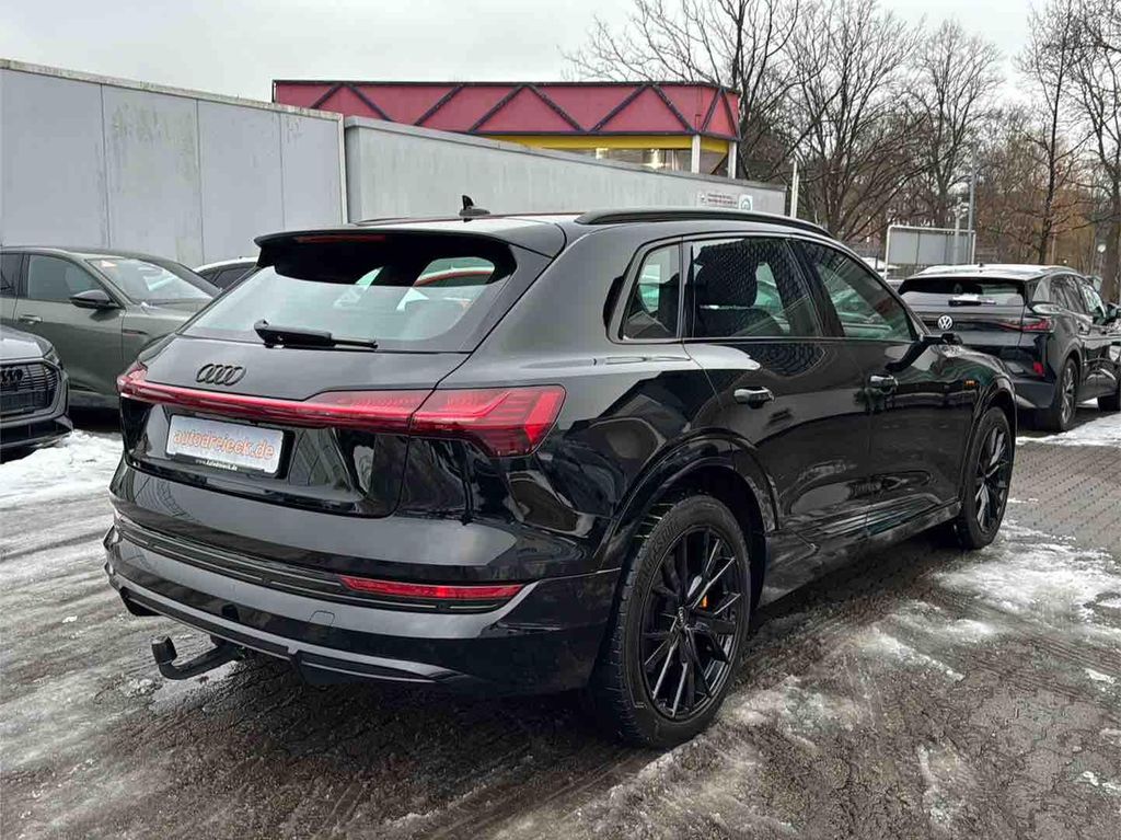 Audi e-tron 2022