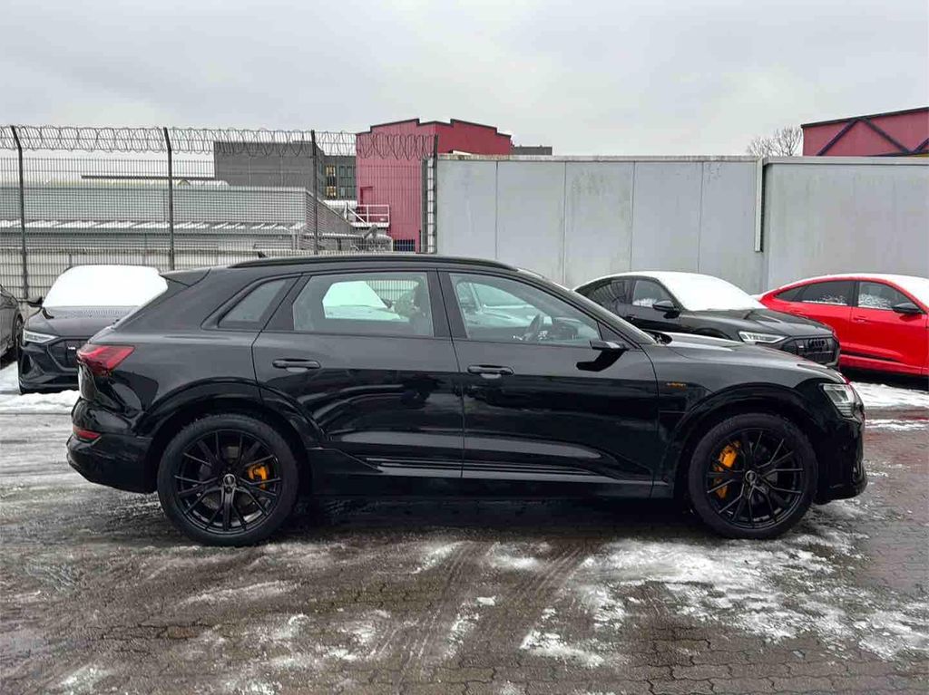 Audi e-tron 2022