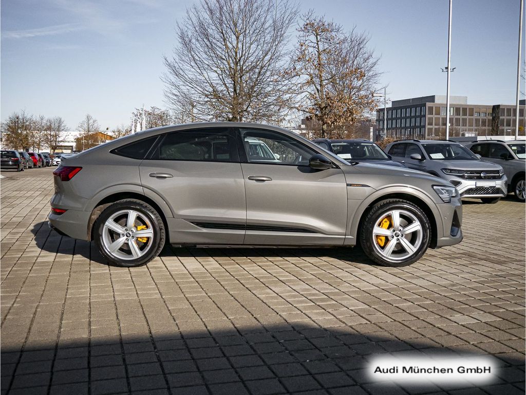 Audi e-tron 2022