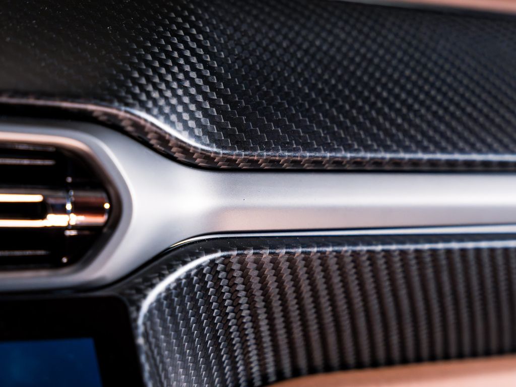 Aston Martin Vanquish 2025