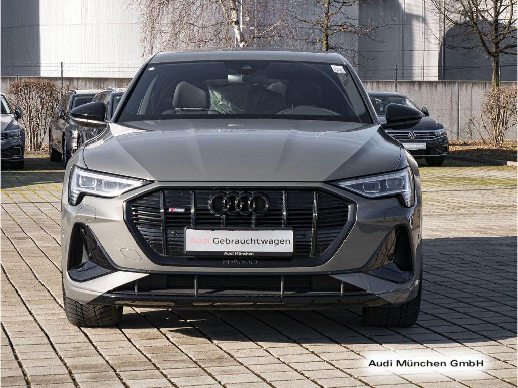 Audi e-tron 2022