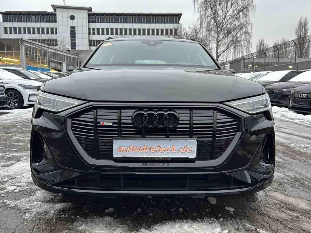 Audi e-tron 2022