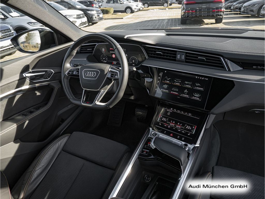 Audi e-tron 2022