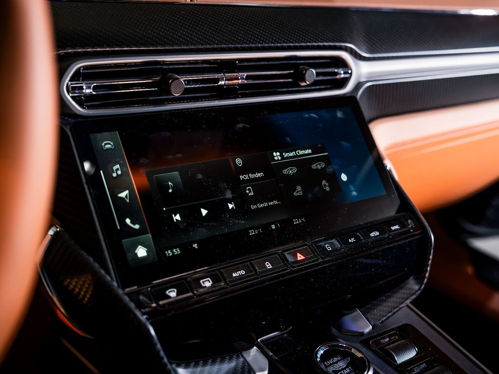 Aston Martin Vanquish 2025