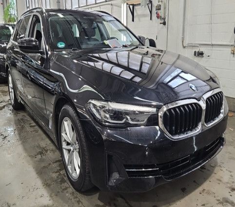 BMW 520 2023