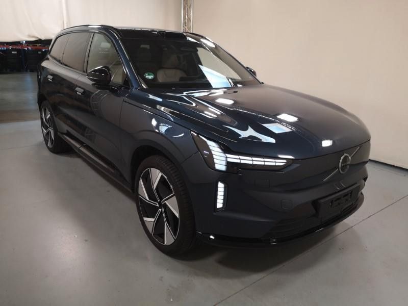 Volvo EX90 2025