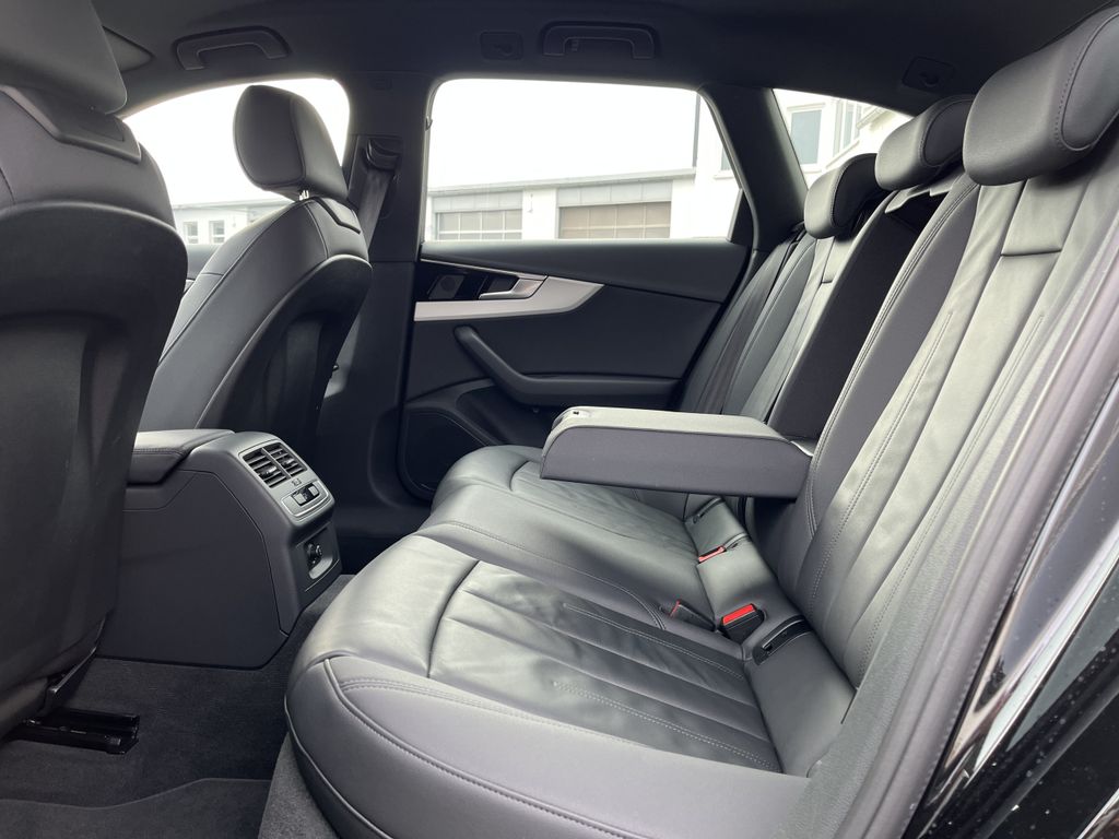 Audi A4 2022