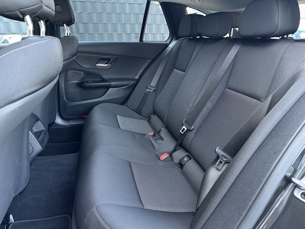 Mercedes-Benz C 200 2023