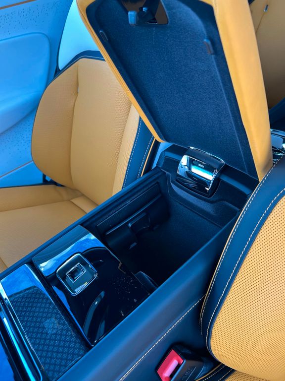 Rolls-Royce Spectre 2025