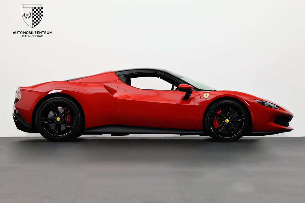 Ferrari 296 GTS 2024