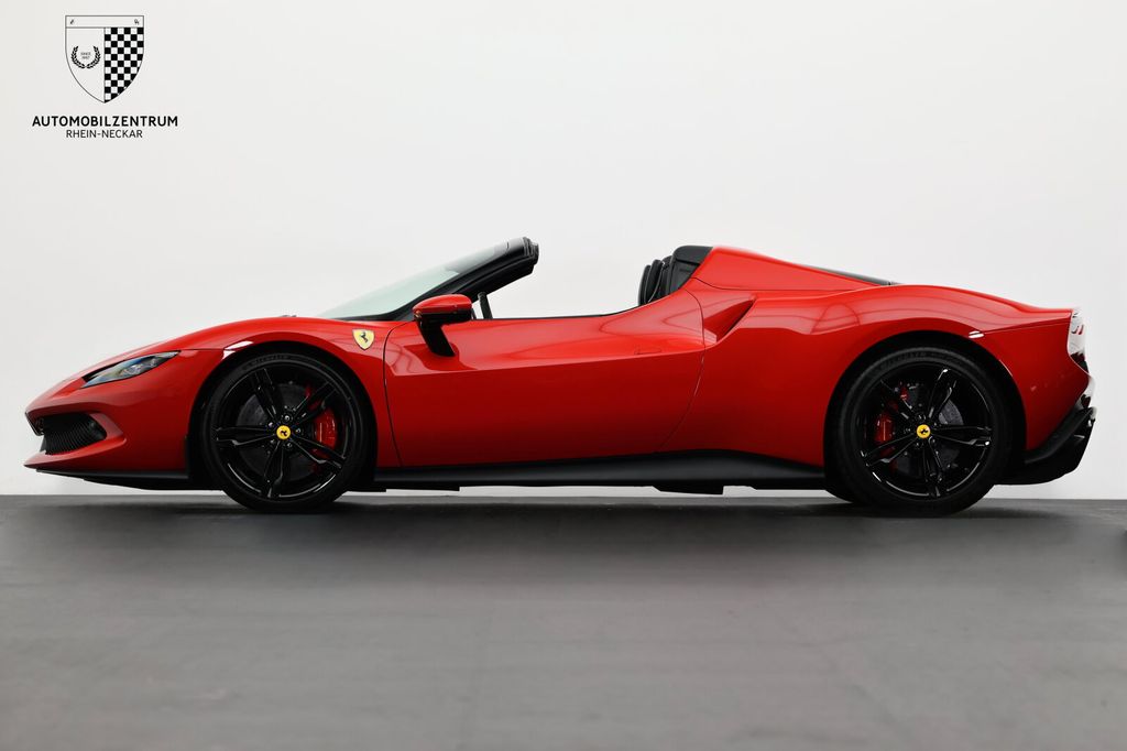 Ferrari 296 GTS 2024